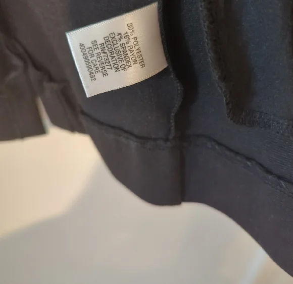 Candies Cropped Open Front Black Blazer, Size Large - Picture 3 of 5